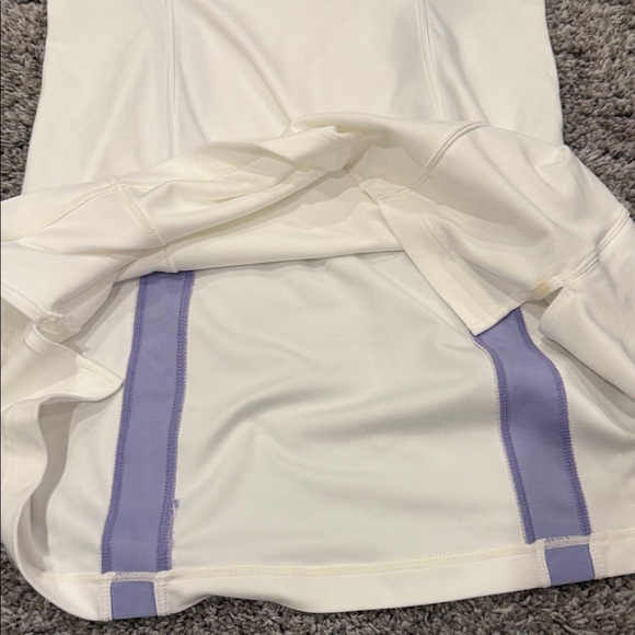Nike Women's White and Purple Short Sleeve Top - Picture 6 of 7